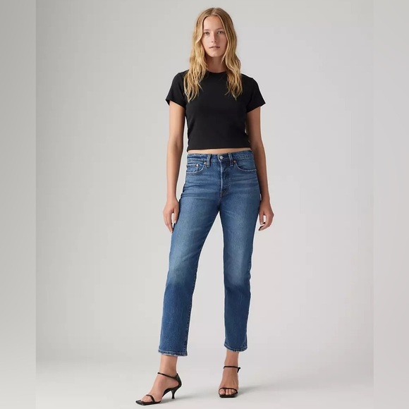 Levi’s | Women’s medium blue Premium Wedgie buttonfly jean front/back pockets 26 - Picture 1 of 16